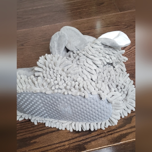 Cozy Plush Bunny Ear Slippers - Picture 3 of 8